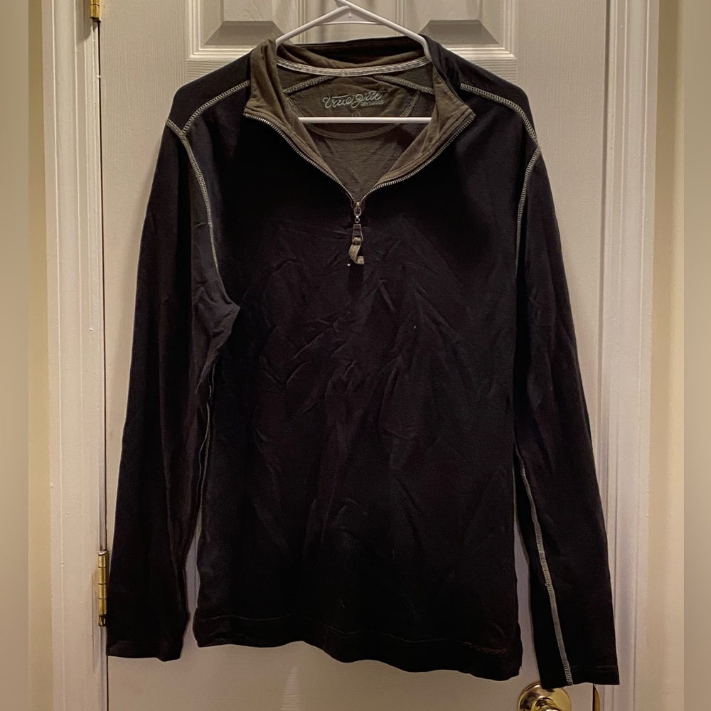 True Grit Black and Gray Quarter-Zip Pullover
